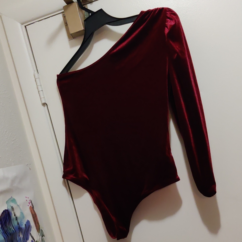 Shinestar Burgundy Velvet One-Shoulder Bodysuit